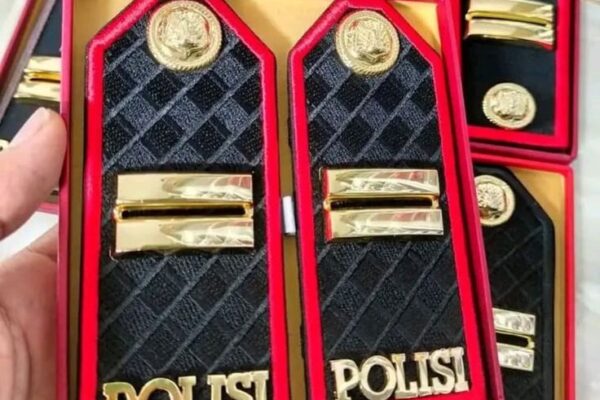 SKANDAL PERWIRA POLDA SULSEL: Pintu Gerbang Penipuan Petani! Oknum Iptu Diduga Jual ‘Jaminan Seragam’ untuk Calo Rp 2 Juta, Kepercayaan Rakyat DIHANCURKAN
